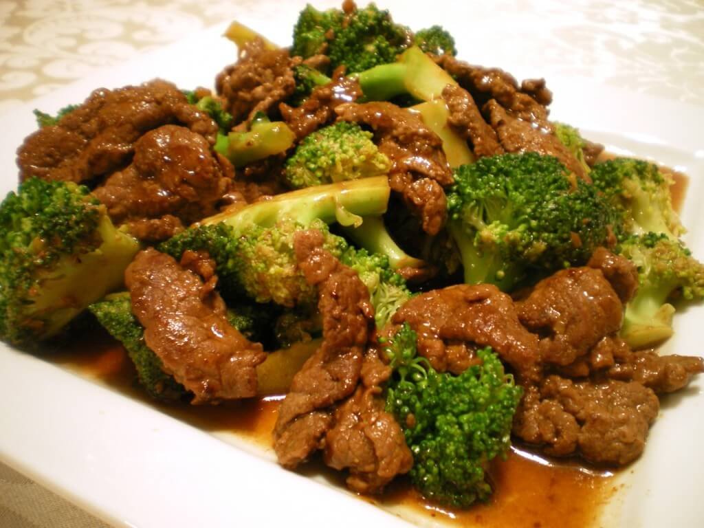 beef and broccoli chinese dish 1 1