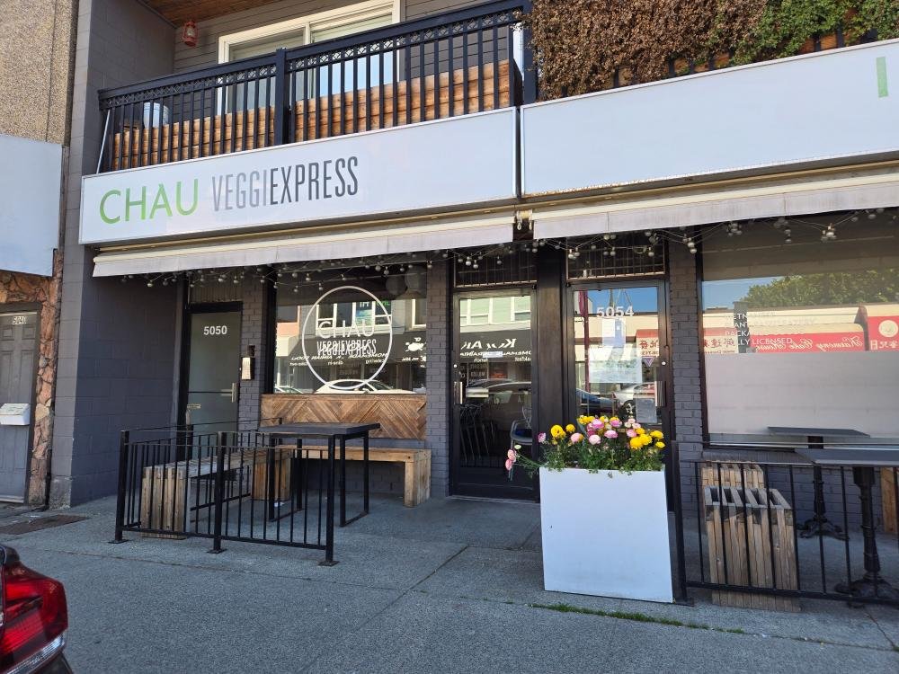 chau veggie express store front